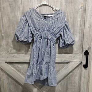 Chic Blue Striped Casual Dress. E1